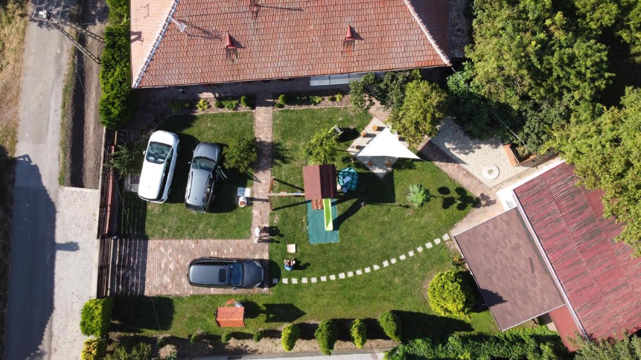 Harmónia Parasztház és Apartman Poroszlo Exterior foto