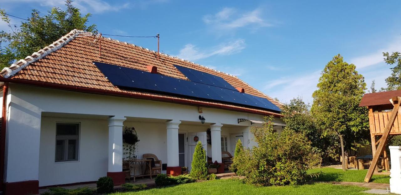 Harmónia Parasztház és Apartman Poroszlo Exterior foto