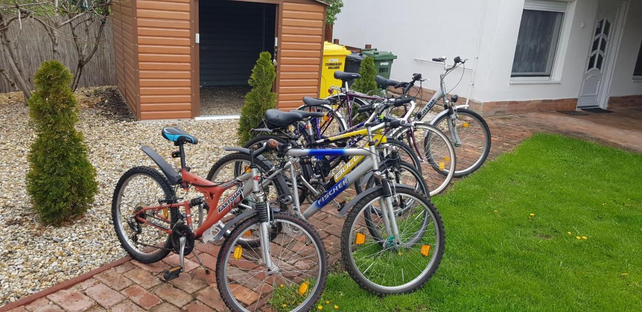 Harmónia Parasztház és Apartman Poroszlo Exterior foto