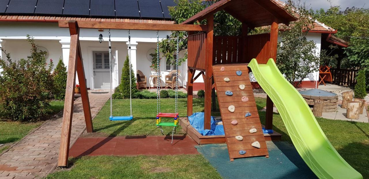 Harmónia Parasztház és Apartman Poroszlo Exterior foto