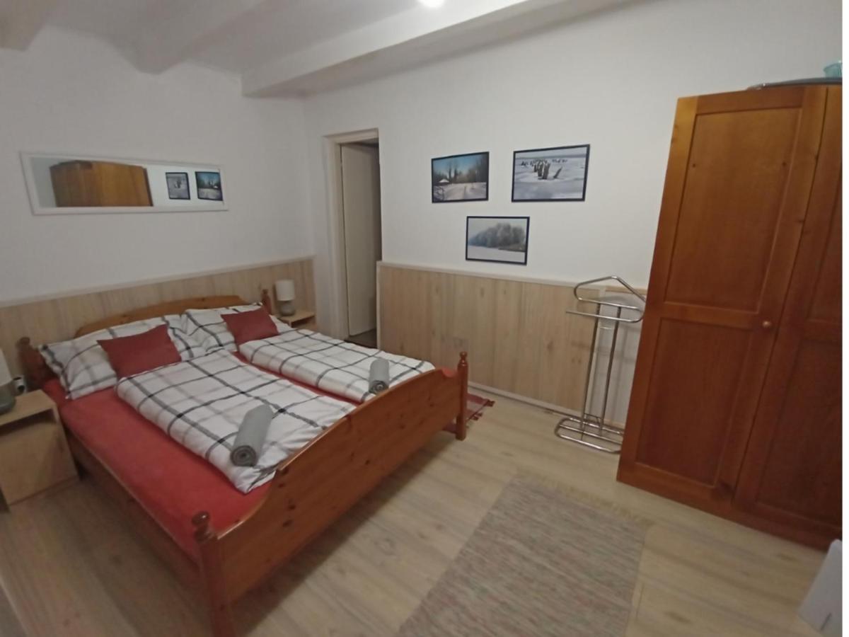 Harmónia Parasztház és Apartman Poroszlo Exterior foto